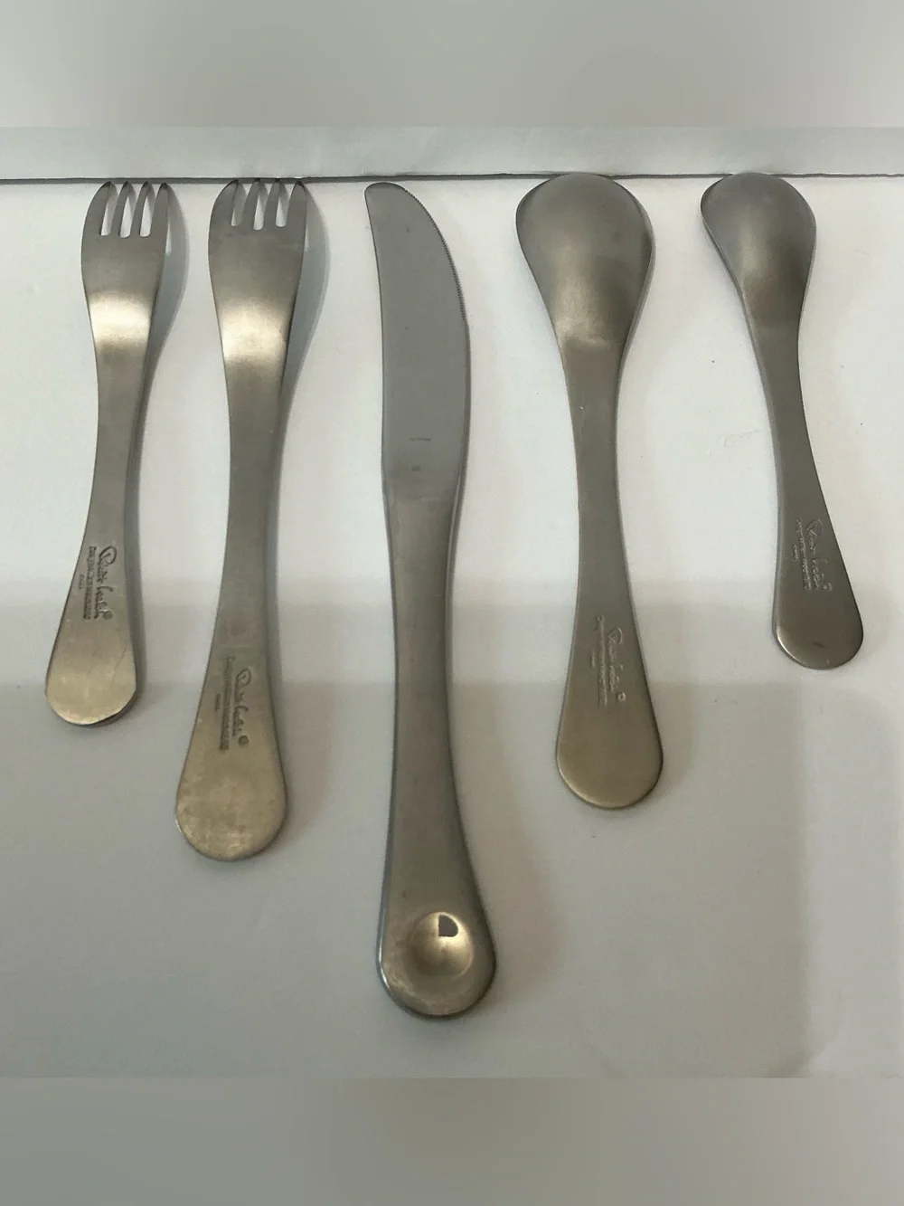 Robert Welch PENDULUM 5 Pc Place Setting Satin 18/10 Stainless Steel Cutout Dot